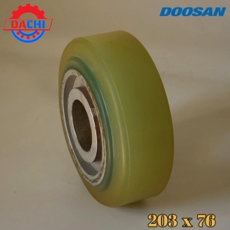 Bánh PU cân bằng xe Doosan 203x76mm