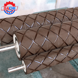 Trục lô PU xẻ rãnh