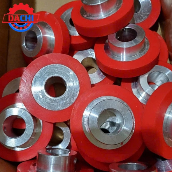 Con lăn kéo màng bằng chất liệu cao su