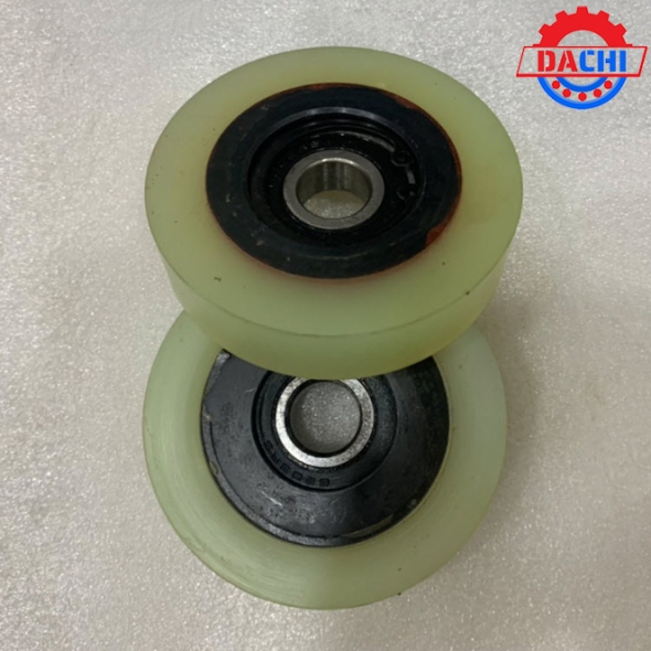 Trục bánh xe PU cho máy trải vải
